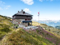 Capanna Campo Tencia (2140 m). : Campo Tencia, Cresta dei Tre Corni, Pizzo Forno