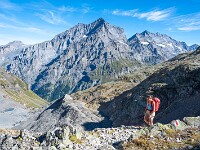 Die letzten Meter im Aufstieg zur Lötschenpasshütte (2690 m). : Lötschenpass