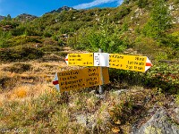 Abzweigung zum Lago di Prato - ich nehme den rechten Weg nach oben. : Passo Sassello, Passo dei Sassi