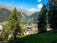Nante, wo ich vor knapp 6 Stunden gestartet bin. Auf der ganzen Tour bin ich keinem einzigen Menschen begegnet, dafür hörte ich Hirsche röhren, sah Murmeltiere und Birkhühner und entdeckte sogar ein Edelweiss. : Passo Sassello, Passo dei Sassi