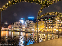 Auf der Rathausbrücke. : Luzern, Weihnacht