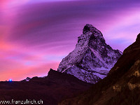 Zurück beim Hotel, rasch das Stativ aufstellen und noch 2-3 Fotos machen - und das Schauspiel ist vorüber. : Herbst, Matterhorn, Zermatt