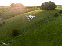 2025-06-23 UK2025 800DJI 20250623065442 0068 D SU  default : Avebury, Cooden Beach, Hackpen Horse, Kornkreis, Long Man of Wilmington