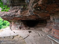 Etwas oberhalb des Städtchens, am Michelsberg (Mont Saint-Michel), gibt es Höhlen, die bereits im 6. Jahrtausend vor Christus besiedelt waren. : Saint-Jean Saverne