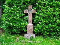 Am Michelsberg gibt es weitere interessante Plätze, die durch einen archäologischen Pfad verbunden sind, so z. B. das Croix de Langenthal. : Saint-Jean Saverne