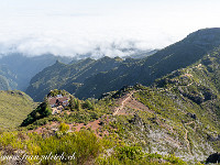 Kurz vor dem Gipfel befindet sich ein Berggasthaus, ähnlich unseren SAC-Hütten. : Madeira