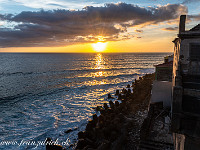 ... und ein wunderbarer Sonnenuntergang über dem Atlantik. : Madeira