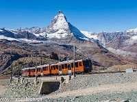...und Gornergratbahn mit dem Matterhorn (immer noch 4478 m). : Herbst, Matterhorn, Zermatt